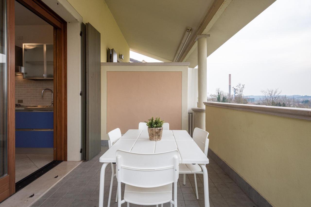 Casa Alessandro Con Piscina Lago Di Garda Salionze Exterior photo